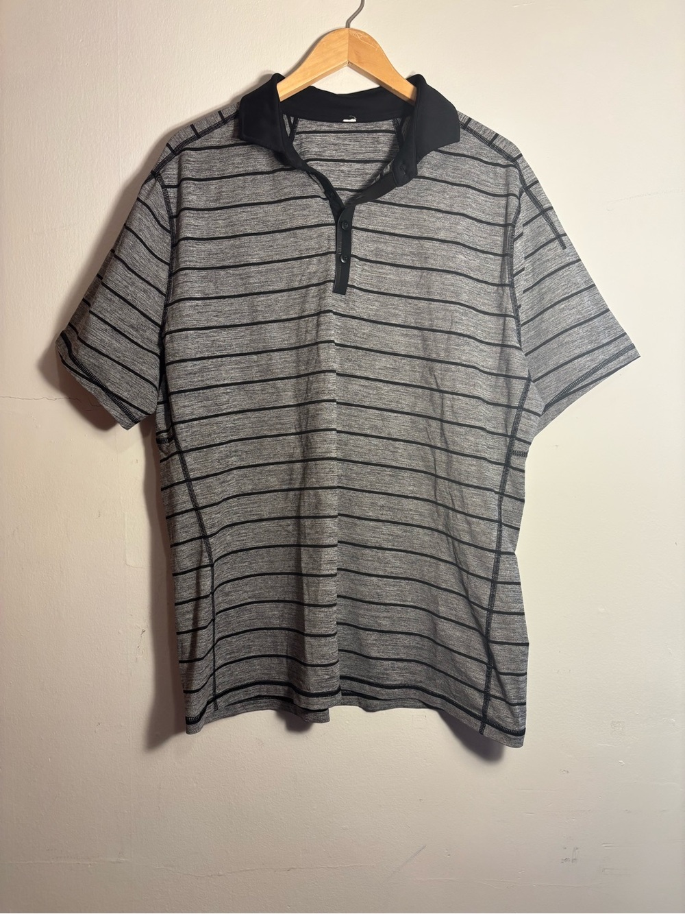 lululemon athletica Men's Gray Striped Polo with Black Collar